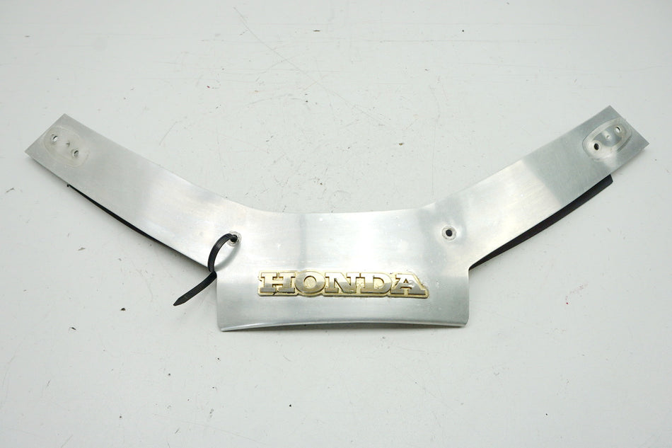 HONDA GL 500 PC02 SILVER WING Cubierta Embellecedor Parabrisas Embellecedor Soporte Emblema