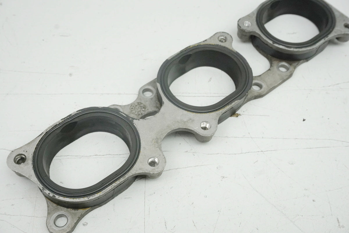 MV AGUSTA BRUTALE 800 DRAGSTER RR B322BB Flansch Einlass Collector Halter