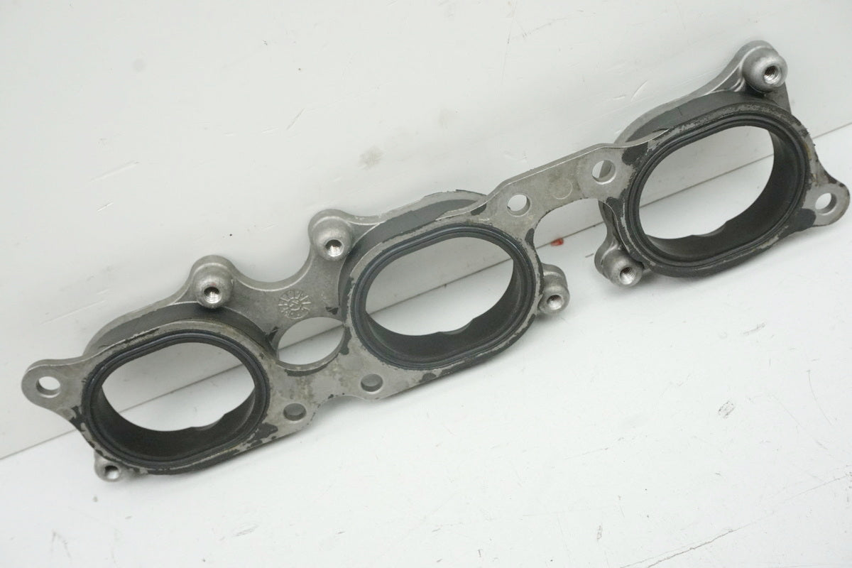 MV AGUSTA BRUTALE 800 DRAGSTER RR B322BB Flansch Einlass Collector Halter