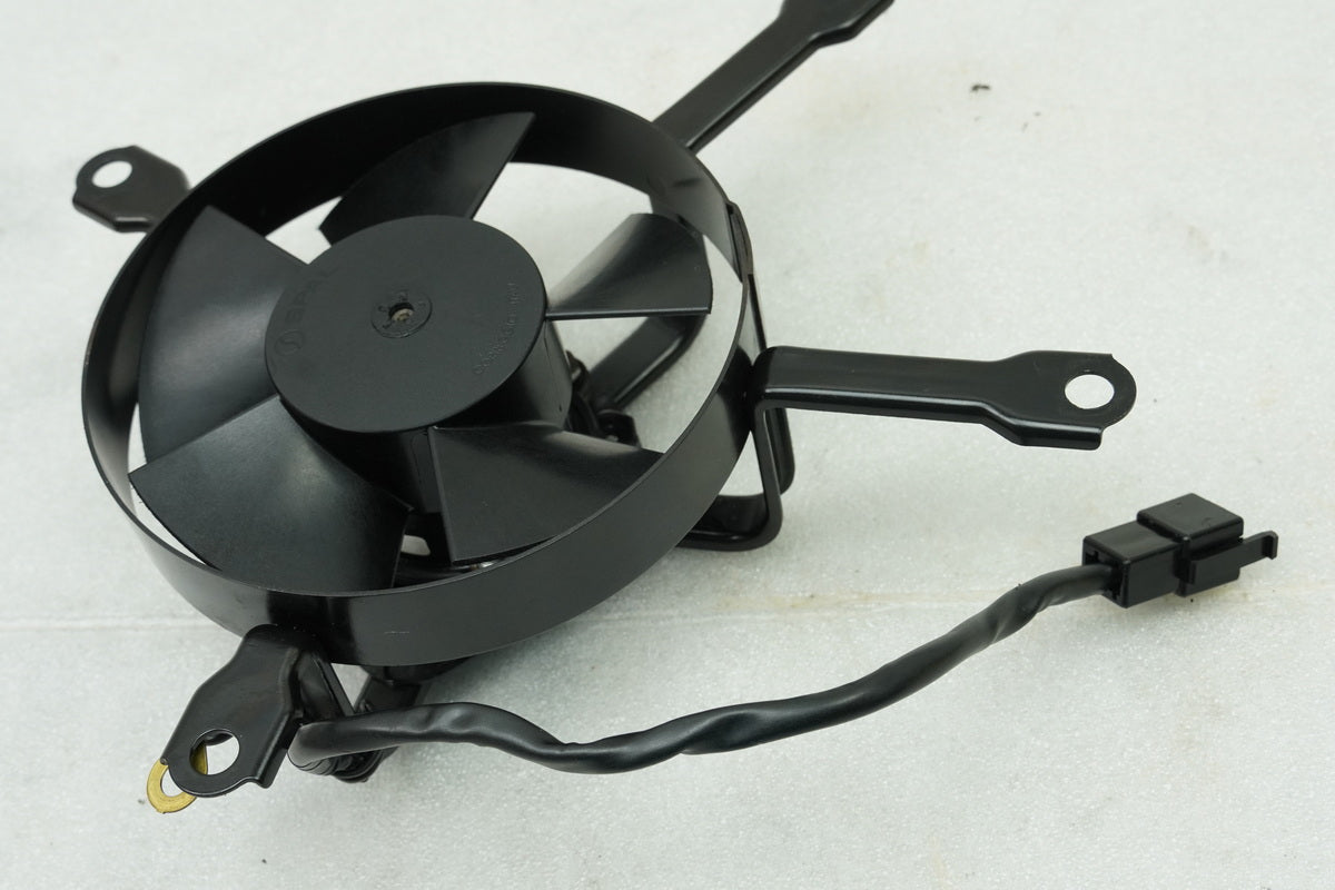 Kawasaki EL 252 EL 250 B Eliminator Lüfter Kühler Lüfterrad Motor Ventilator