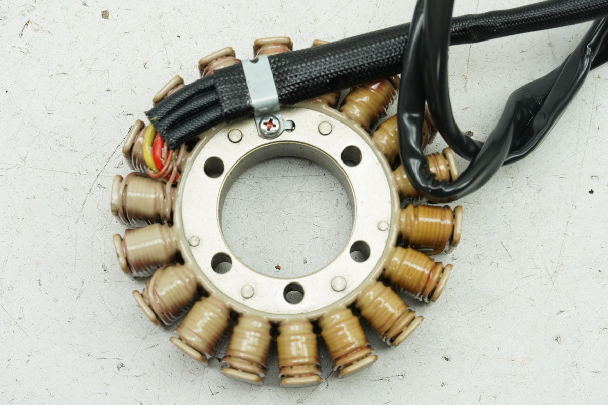 DUCATI MONSTER 696 ABS M5 Lima Stator Lichtmaschine Generator orig. NUR 1626km