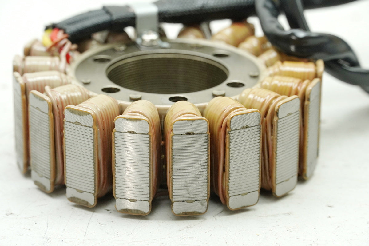 DUCATI MONSTER 696 ABS M5 Lima Stator Lichtmaschine Generator orig. NUR 1626km