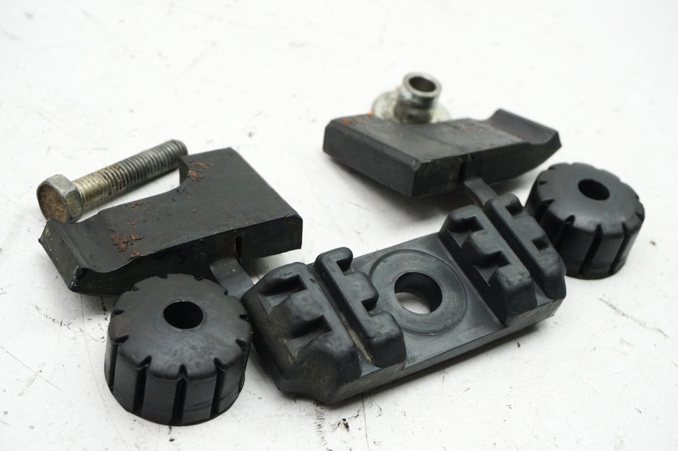 HONDA GL 500 PC02 SILVER WING Tank Rubbers Holder Support Tank Rubbers