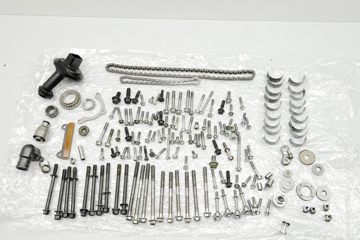 HONDA CBF 1000 FA SC64 Schrauben & Kleinteile (für Motor)