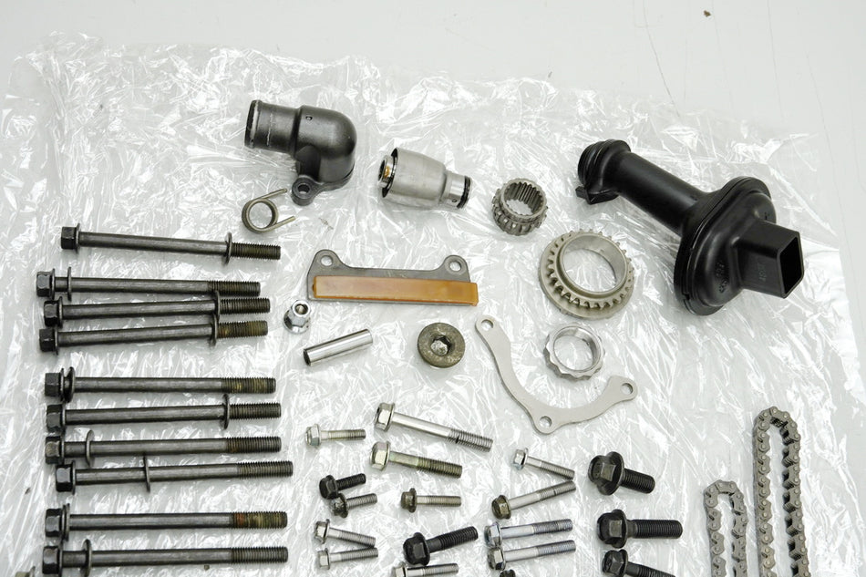 HONDA CBF 1000 FA SC64 Tornillos y piezas pequeñas (para motor)