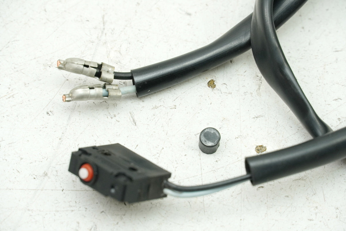 DUCATI MONSTER 696 ABS M5 Front Brake Light Switch Stop Switch ONLY 1626 km