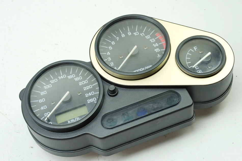 YAMAHA FZS 600 RJ02 FAZER Tacho Cockpit Instrumente Speedometer