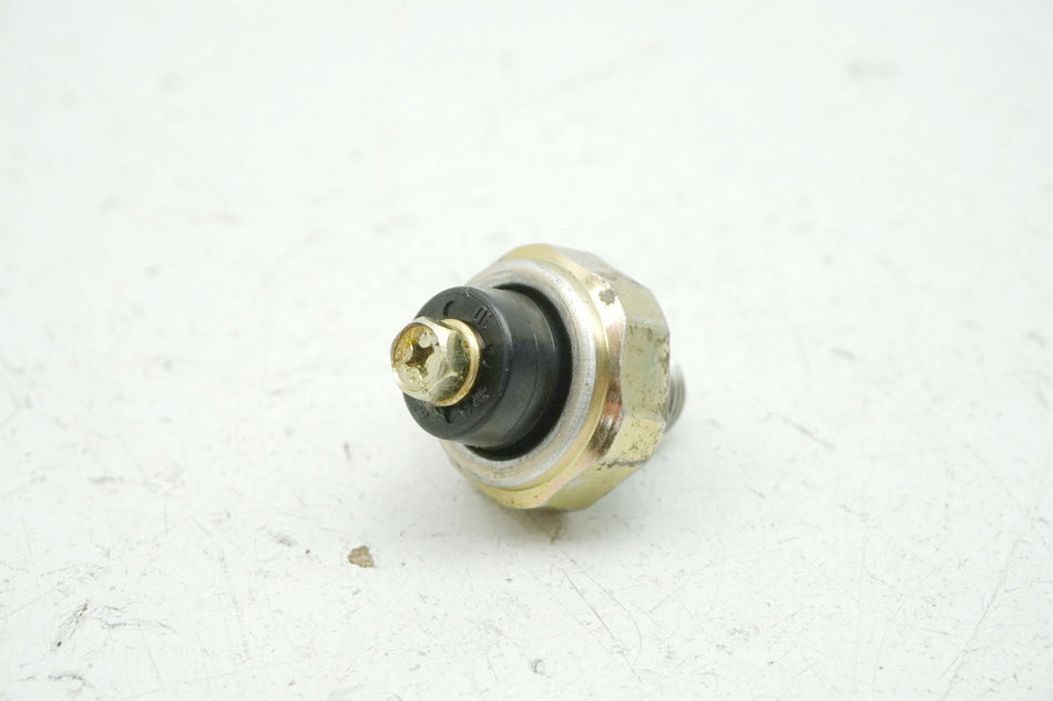 KAWASAKI ZX-9R ZX900B Oil Pressure Switch