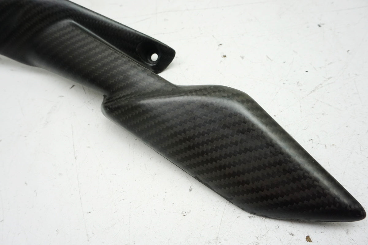 MV AGUSTA BRUTALE 800 DRAGSTER RR B322BB Kettenschutz Carbon unten Abdeckung