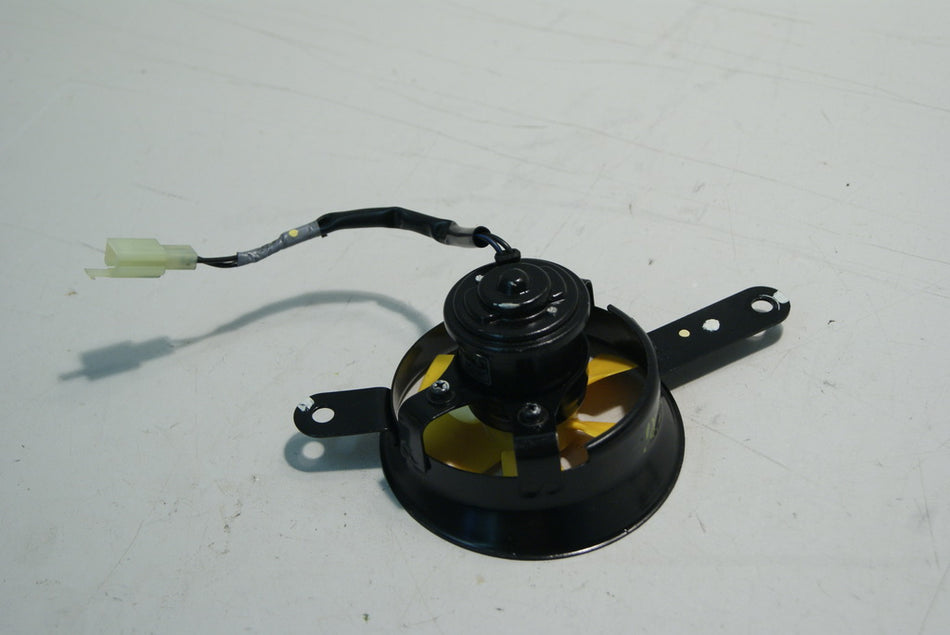 HONDA CBR 125 R JC39 LÜFTERRAD LÜFTER KÜHLER