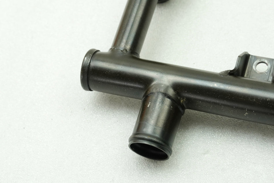 KAWASAKI Z 750 ZR750J Wasserrohr Verteiler Rohr für Motor Zylinderkopf 04-06