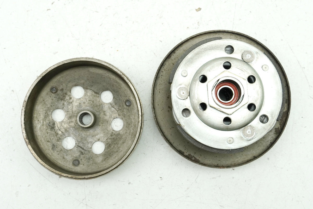 APRILIA SR 50 ZD4TEA Variator Clutch Centrifugal Clutch Bell (for engine) 15393 km