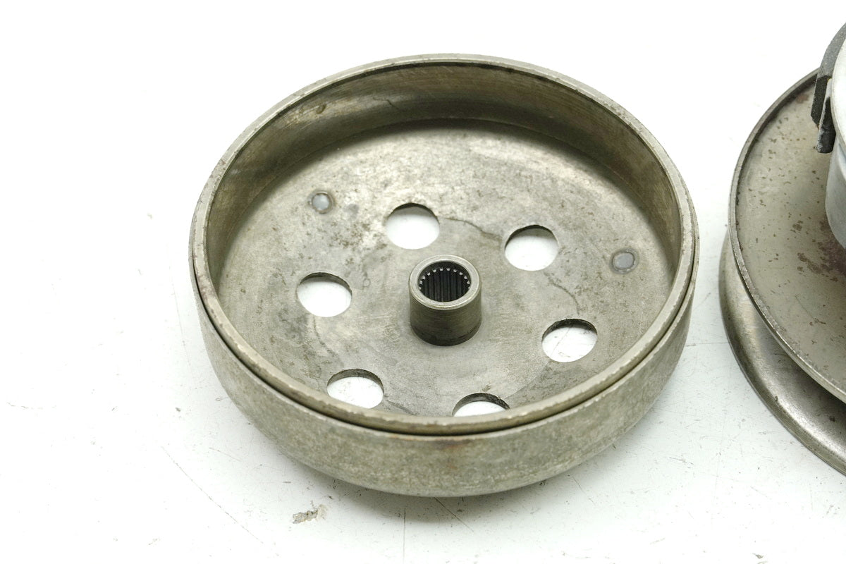 APRILIA SR 50 ZD4TEA Variator Clutch Centrifugal Clutch Bell (for engine) 15393 km