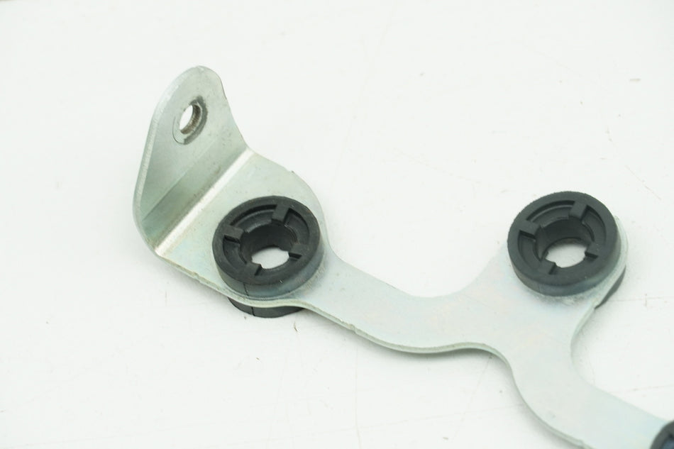 SUZUKI GSX-R 750 WVCW K8 K9 L0 600 - Soporte luz trasera Soporte refuerzo Luz