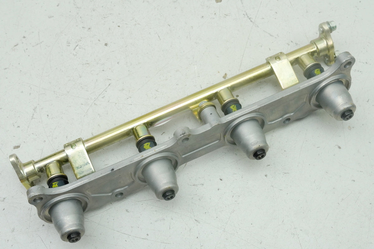 HONDA CBR 600 RR PC37 Injector Nozzles Injector Rail Airbox Injector Nozzle 03-04