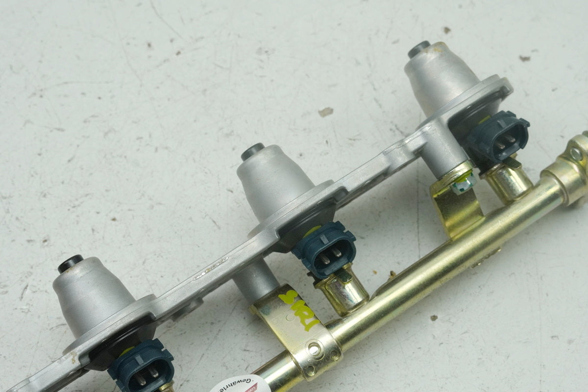 HONDA CBR 600 RR PC37 Injector Nozzles Injector Rail Airbox Injector Nozzle 03-04