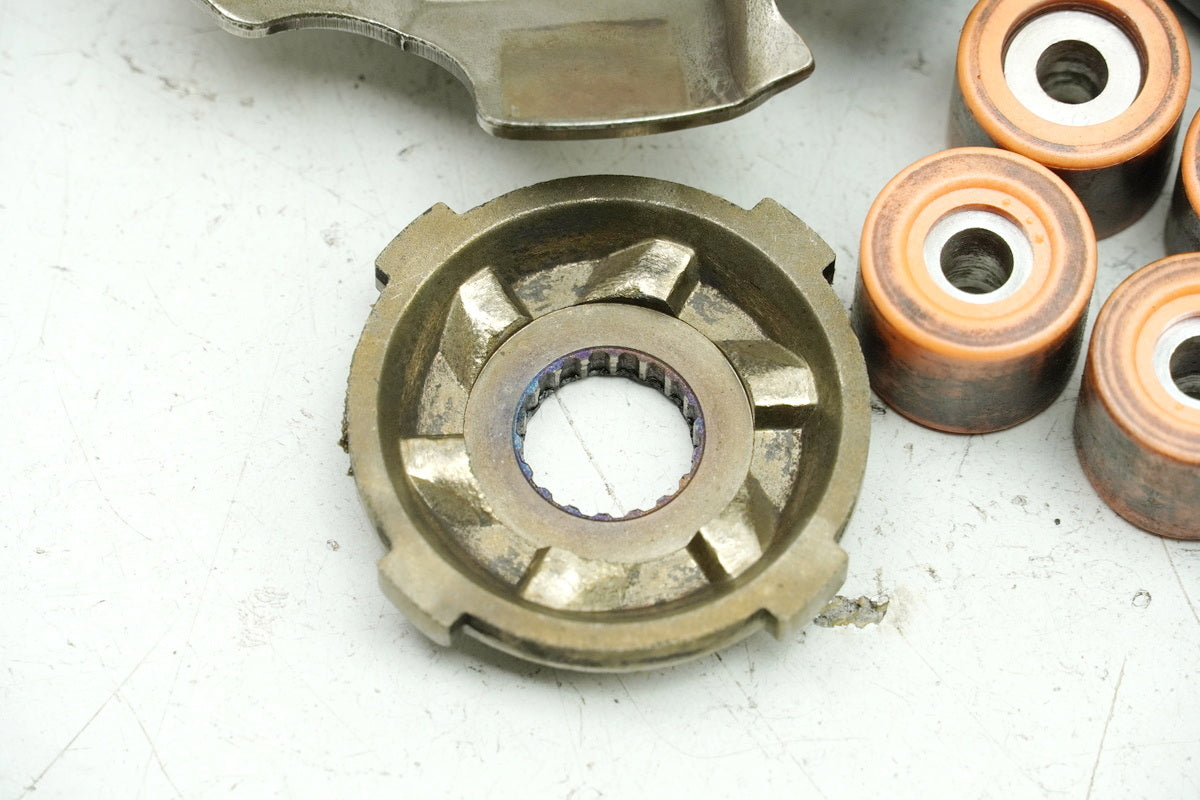 APRILIA SR 50 ZD4TEA Variator Carrier Disc Variator Disc (for engine) 15393 km