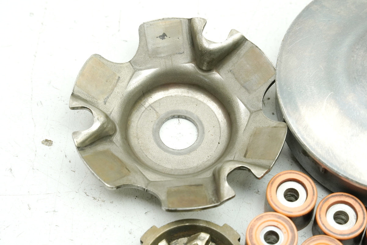 APRILIA SR 50 ZD4TEA Variator Carrier Disc Variator Disc (for engine) 15393 km
