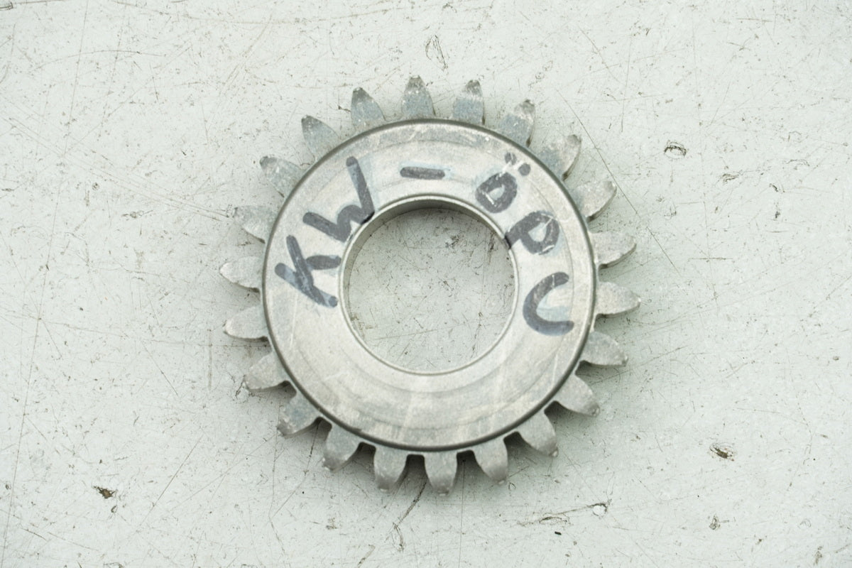 YAMAHA MT 125 A RE11 (RE29) Oil Pump Drive Gear (on Crankshaft Engine)