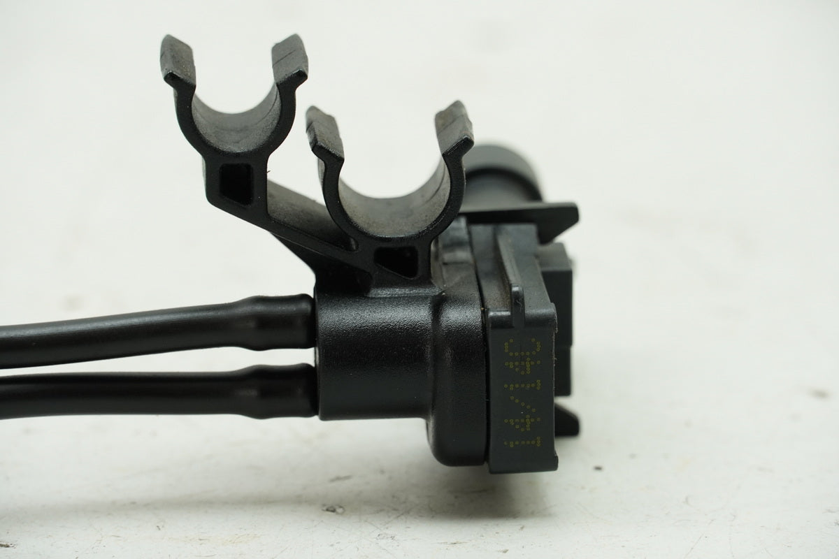 DUCATI MONSTER 696 ABS M5 Pressure Sensor Injection System Throttle Body ONLY 1626 km