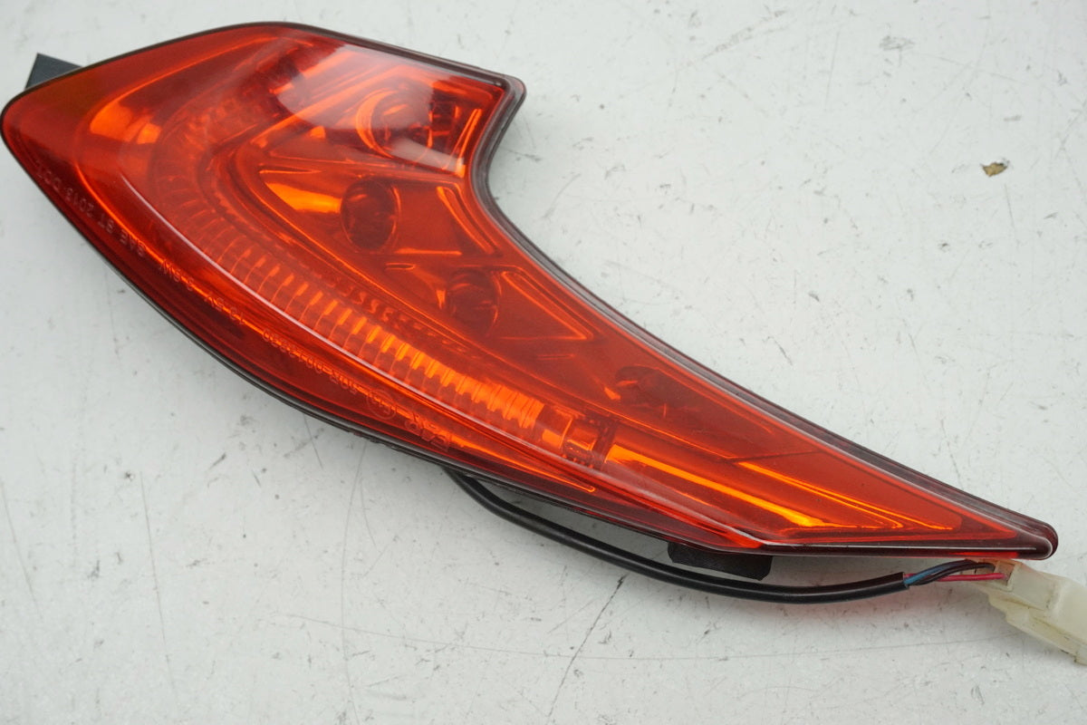 MV AGUSTA BRUTALE 800 DRAGSTER RR B322BB Rücklicht rechts Lampe Tail Light rear