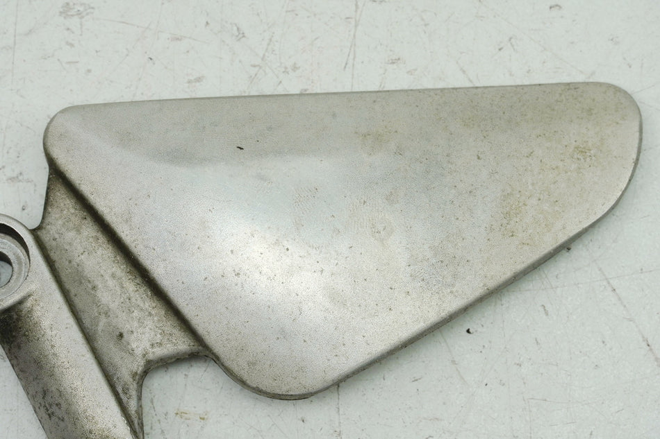 HONDA CBR 1100 XX SC35 Soporte estribera izquierda conductor Soporte estribera 50700-MAT010