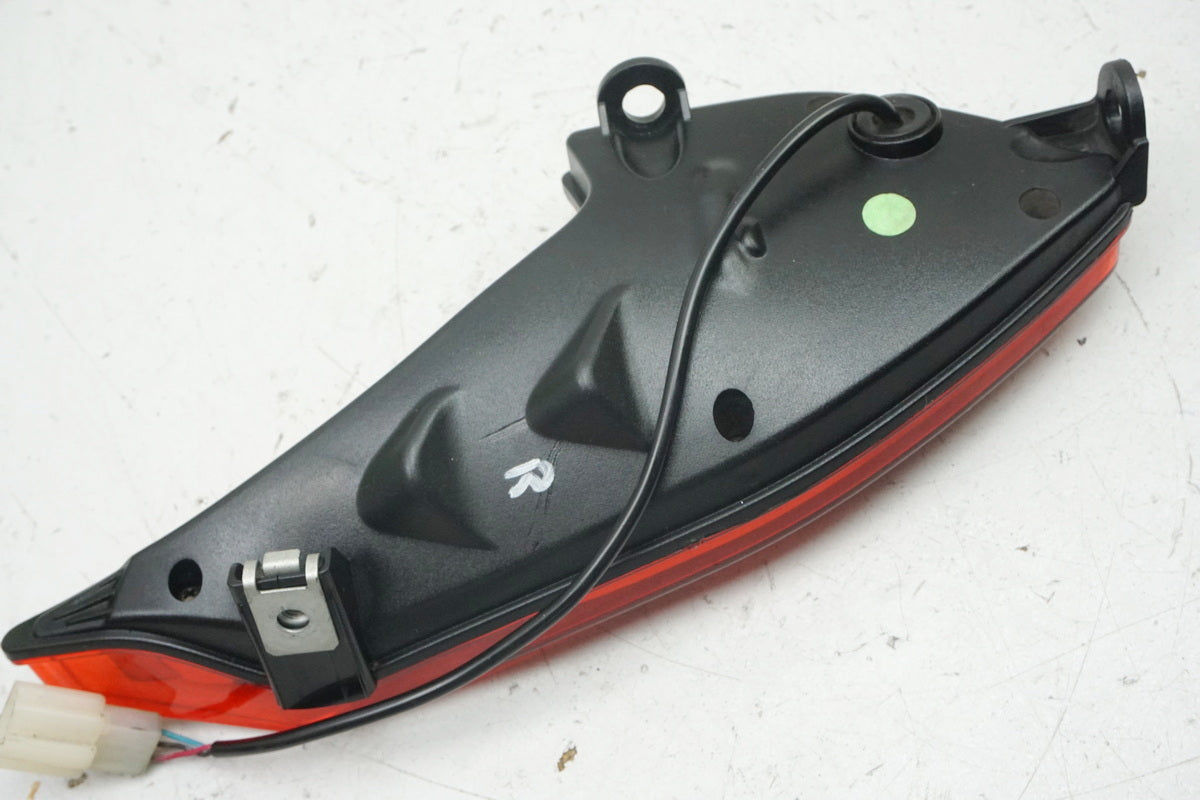 MV AGUSTA BRUTALE 800 DRAGSTER RR B322BB Rücklicht rechts Lampe Tail Light rear