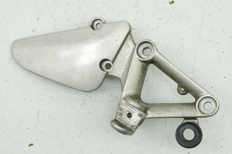 HONDA CBR 1100 XX SC35 Soporte de estribera del conductor derecho Soporte estribera 50600MAT010
