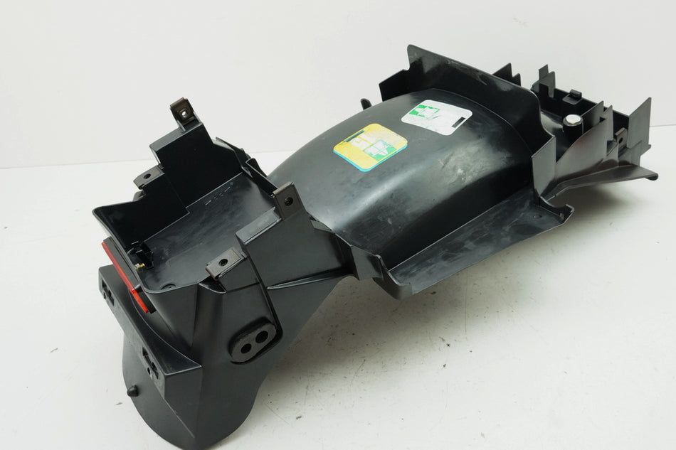 YAMAHA FZS 600 RJ02 FAZER guardabarros trasero paso de rueda forro interior del guardabarros trasero