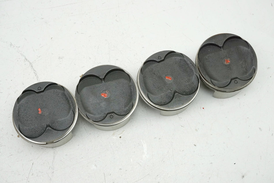 SUZUKI GSXR 1000 WVBZ K3 K4 Pistones 4 unidades Juego de pistones