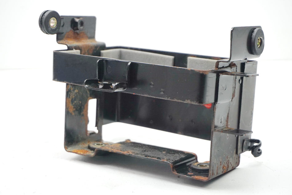 SUZUKI GS 500 E GM51B Batteriekasten Batteriefach Halter Batterie (für Rahmen)