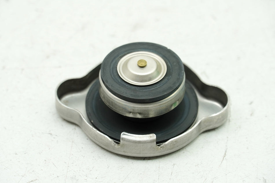 YAMAHA MT 125 A RE11 (RE29) Kühlerdeckel Verschluß Kühler Cover Deckel