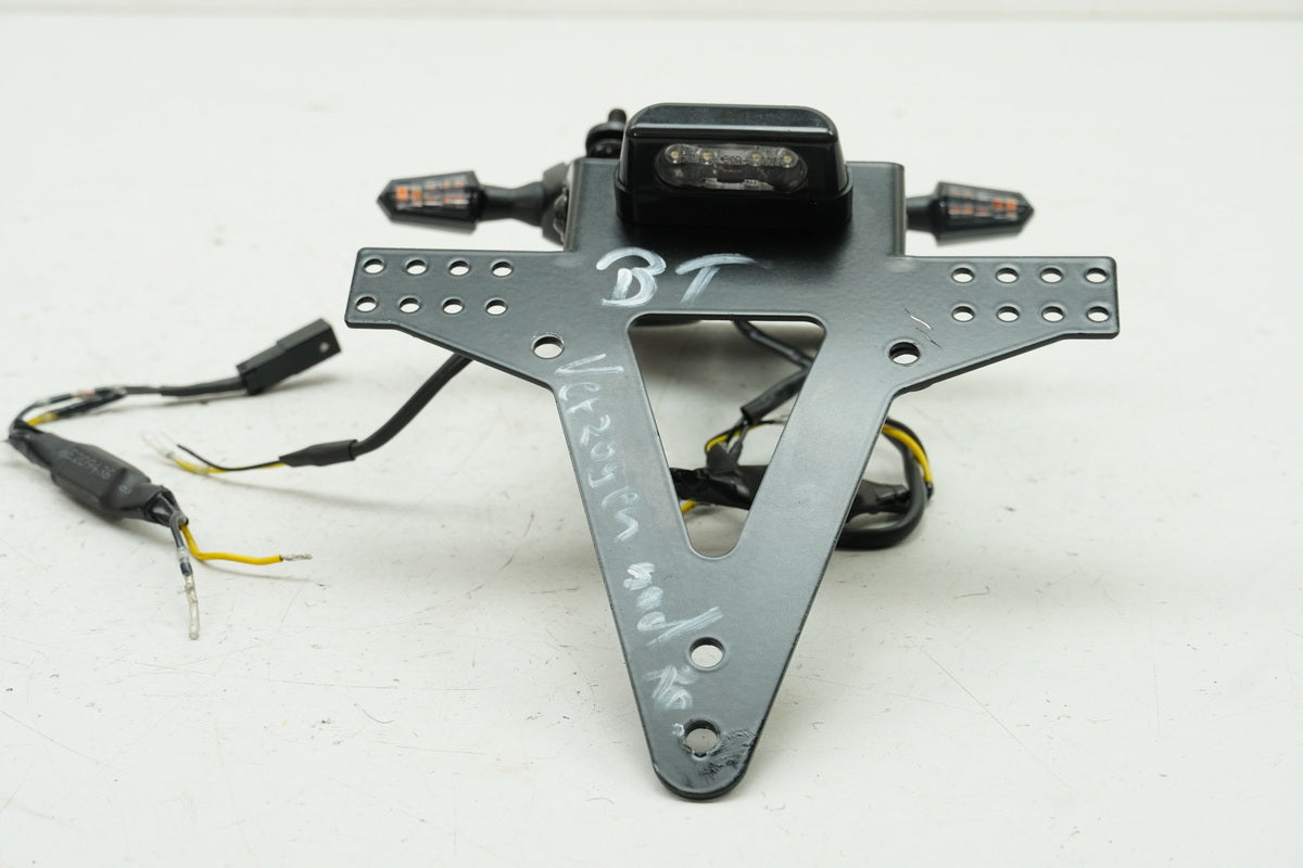 DUCATI MONSTER 696 ABS M5 Kennzeichenhalter Blinker LED Kennzeichenbeleuchtung