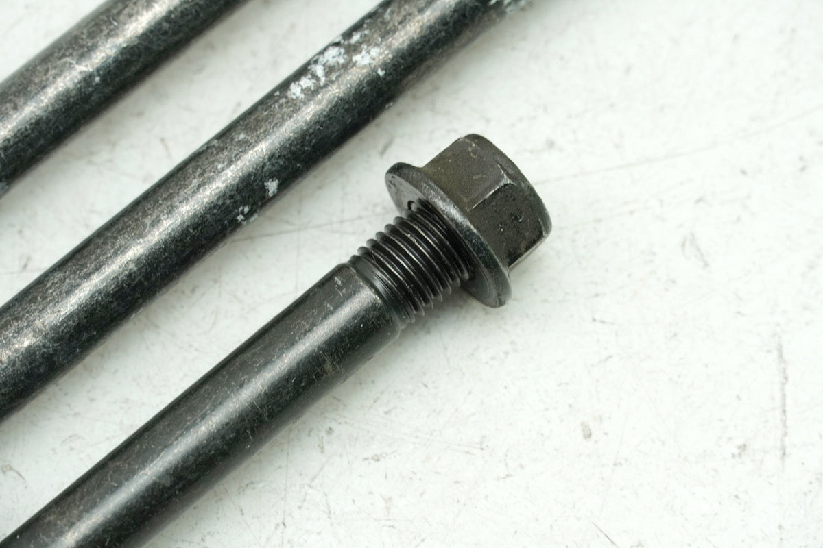 YAMAHA MT 125 A RE11 (RE29) Engine Mount Bolts Engine Mount Bracket