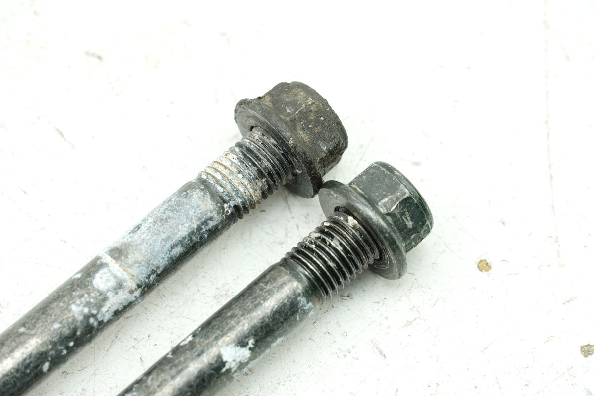YAMAHA MT 125 A RE11 (RE29) Engine Mount Bolts Engine Mount Bracket