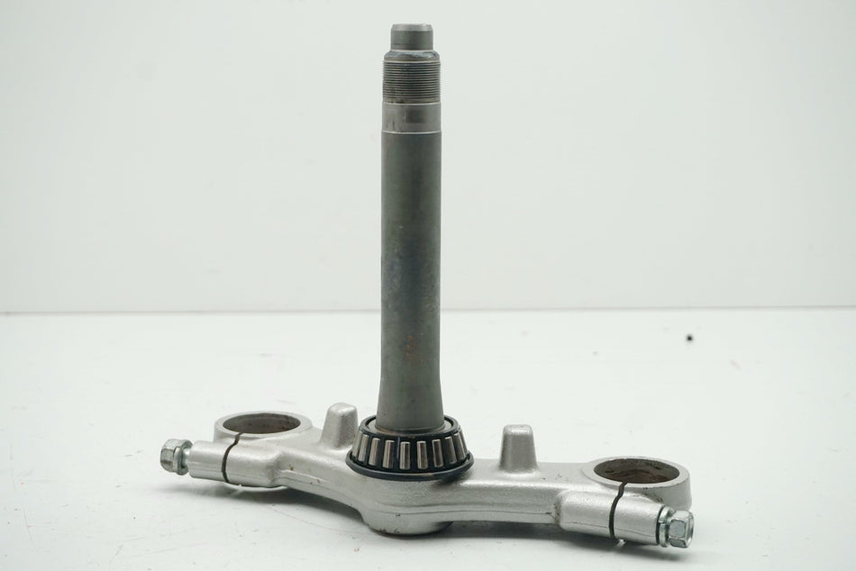 SUZUKI GS 500 E GM51B Gabelbrücke unten (für Gabelholm Gabel Standrohr)