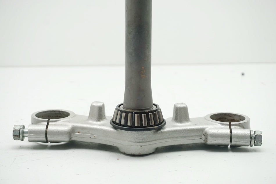 SUZUKI GS 500 E GM51B Gabelbrücke unten (für Gabelholm Gabel Standrohr)