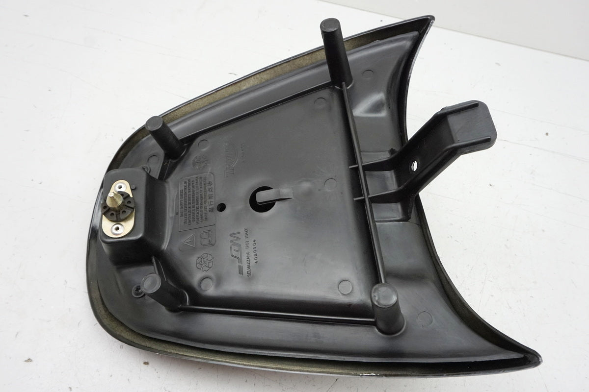 TRIUMPH DAYTONA 955 i T 595 SPEED TRIPLE - Soziusabdeckung Höcker 2301455