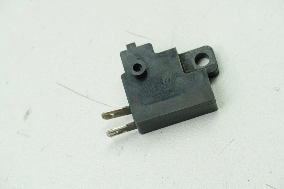 HONDA XL 600 PD06 TRANSALP Interruptor de luz de freno delantero (para bomba de freno)