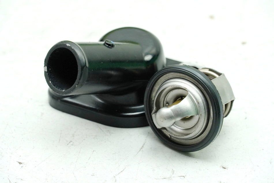 YAMAHA MT 125 A RE11 (RE29) Termostato Carcasa del termostato (para sistema de refrigeración)