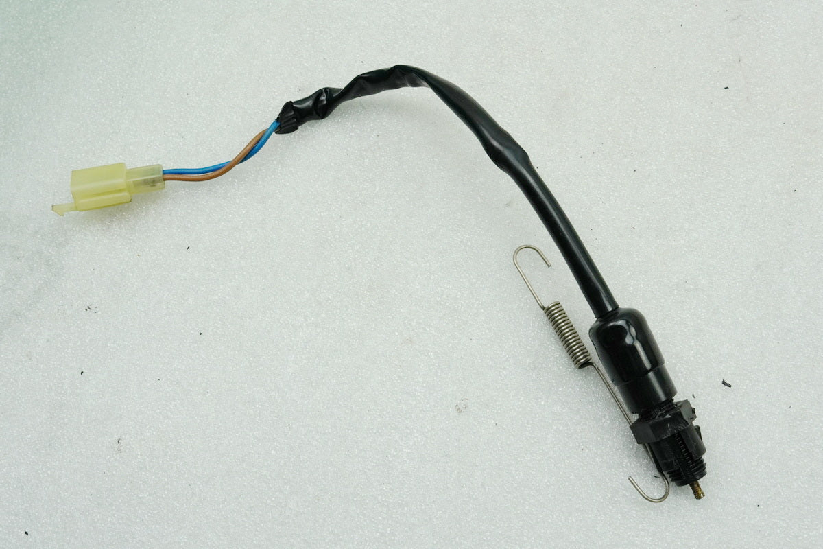 Kawasaki EL 252 EL 250 B Eliminator Interruptor de luz de freno trasero Muelle luz de freno