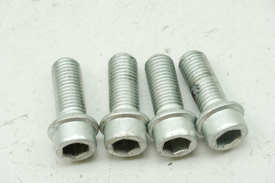 SUZUKI GSX-R 750 WVCW K8 K9 L0 600 Tornillos Subchasis Tornillo Chasis