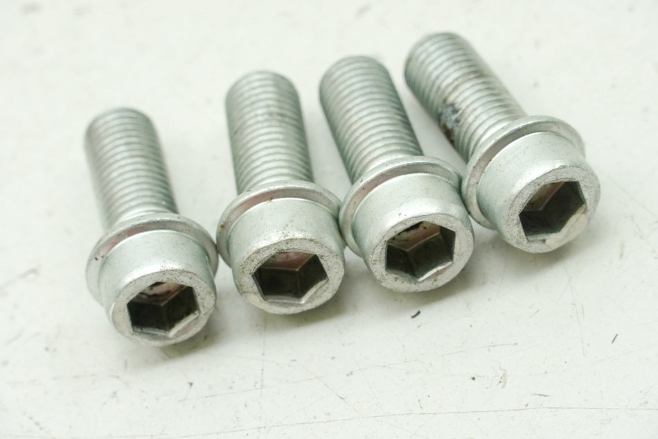 SUZUKI GSX-R 750 WVCW K8 K9 L0 600 Tornillos Subchasis Tornillo Chasis