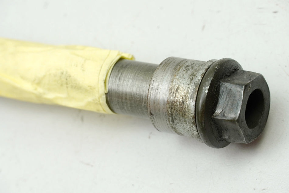 YAMAHA FZS 600 RJ02 FAZER Front Axle Spacer (for Rim Fork)