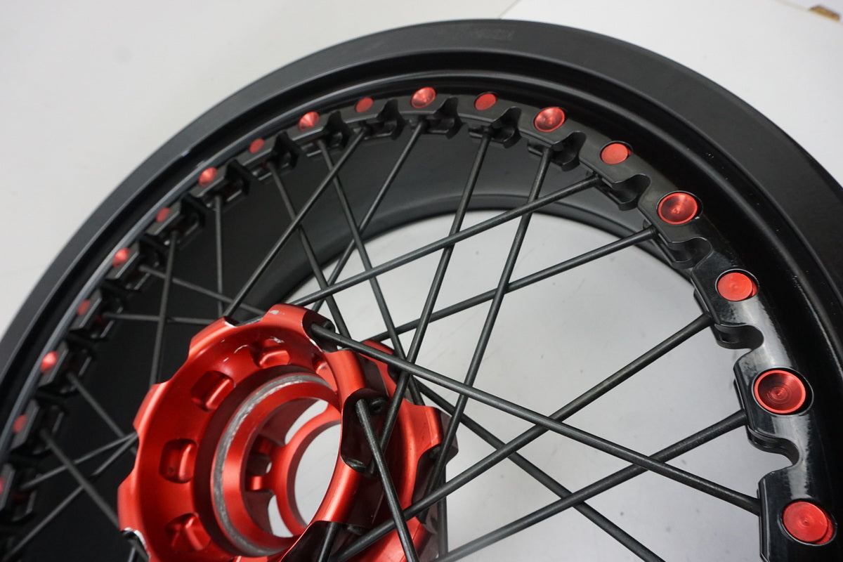 MV AGUSTA BRUTALE 800 DRAGSTER RR B322BB Felge hinten Hinterrad Wheel Kineo