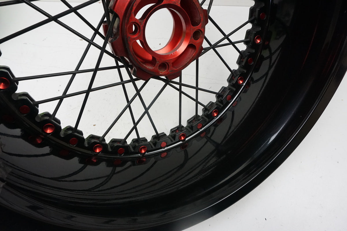 MV AGUSTA BRUTALE 800 DRAGSTER RR B322BB Felge hinten Hinterrad Wheel Kineo