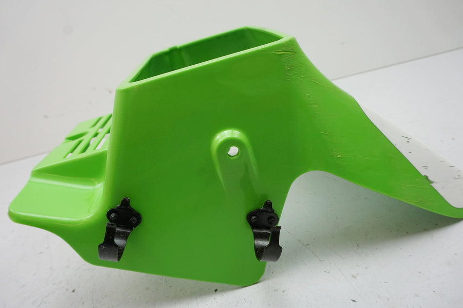 KAWASAKI KMX 125 MX125B Carenado delantero Máscara de faro 16146-1068