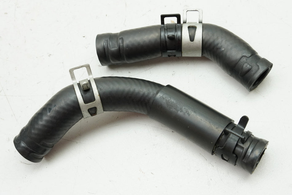 YAMAHA FZS 600 RJ02 FAZER Manguera de radiador Termostato --> Culata Manguera
