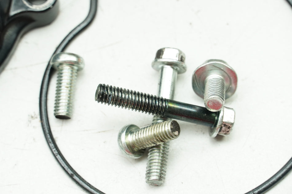 SUZUKI GSX-R 750 WVCW K8 K9 L0 GSXR 600 Wasserpumpe Deckel Motordeckel für Motor