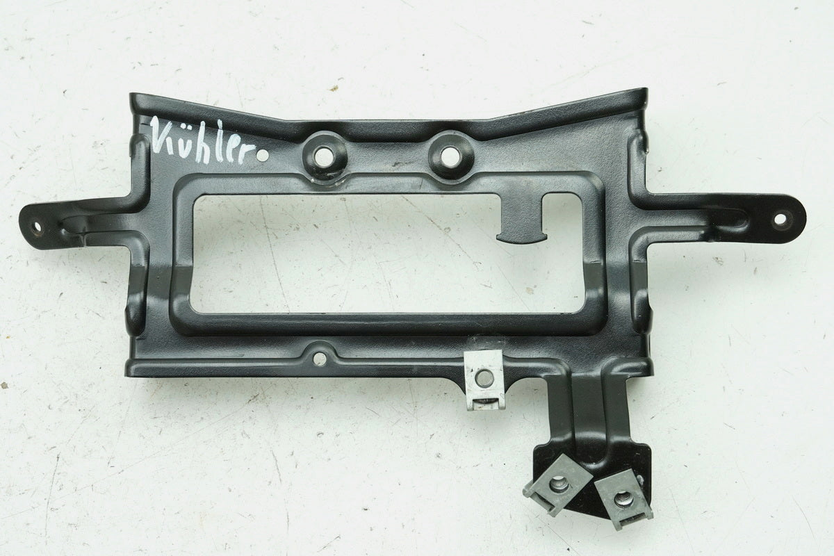 APRILIA SR 50 ZD4TEA Radiator Bracket Mounting Plate Carrier 15393 km